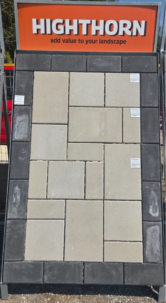 Triple H Highthorn Limestone patio stone